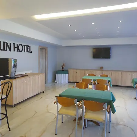 Sun Hotel 3*