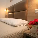 Sun فندق بوليخرونو