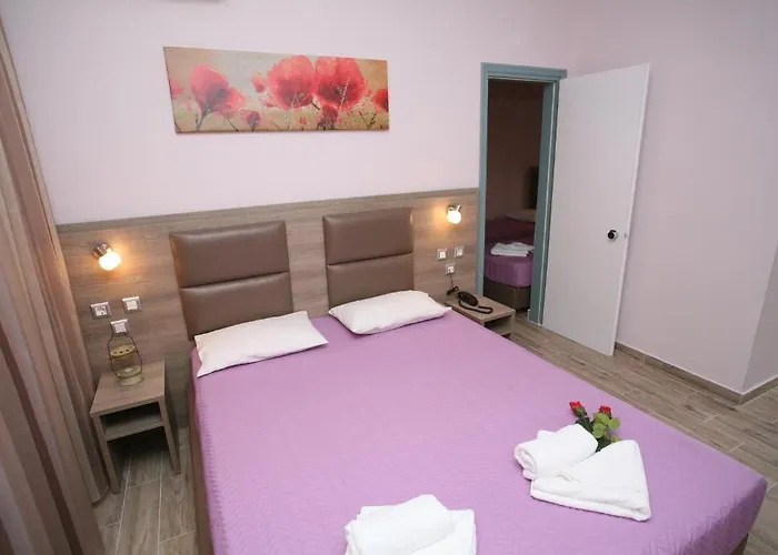 阳光酒店 3* 波利克罗诺